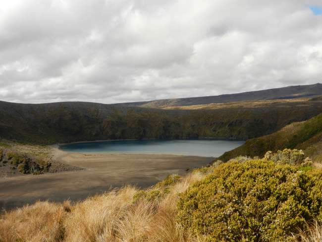 Tongariro NP lower tama lake