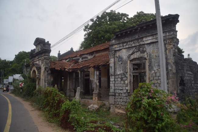 Kriegswunden mitten in Jaffna