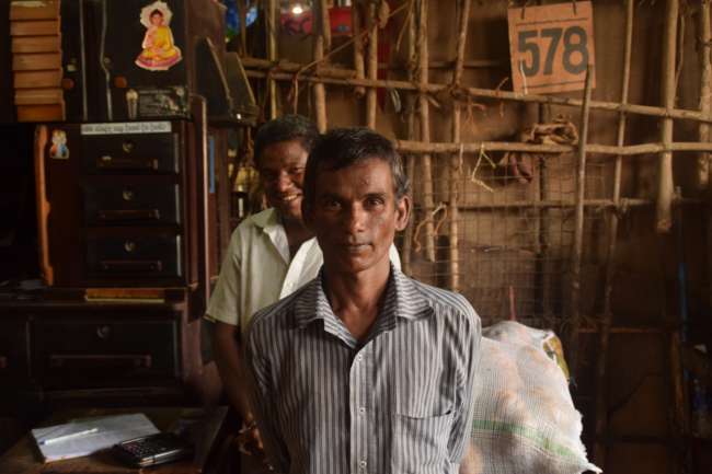 Händler auf dem Markt in Colombo