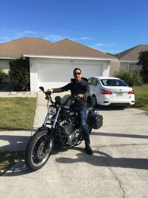 Zack (Host in Orlando) auf seiner Harley