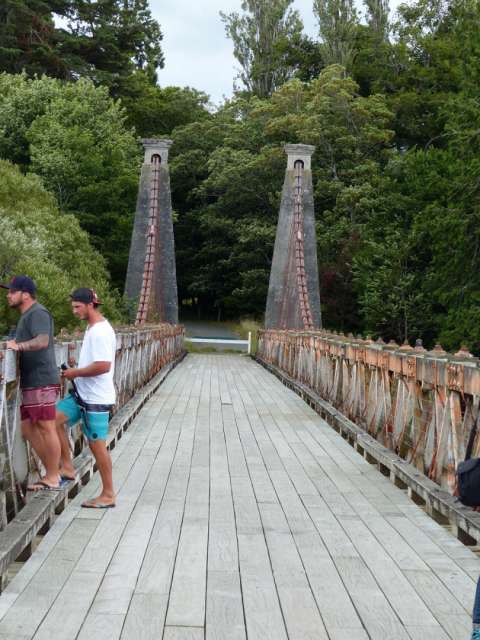Auf der alten Brücke über den Waiau River